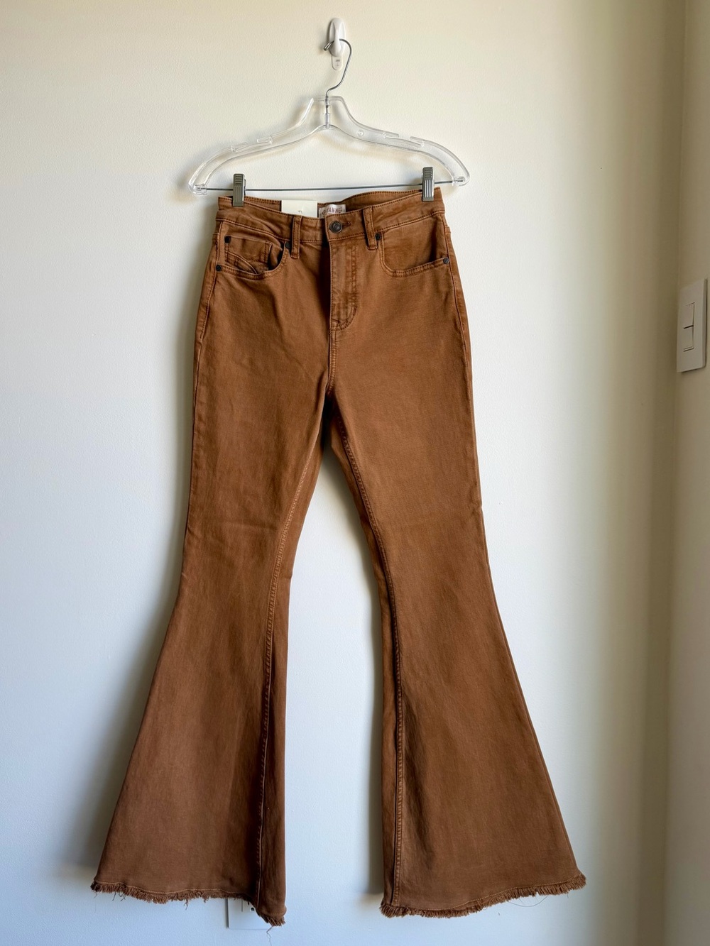 Shyanne High-Rise Flare Jeans in Brown